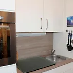 Schuenke, Fp, I-3-6 公寓 海利根港